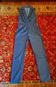 Sleek denim jumper 💙